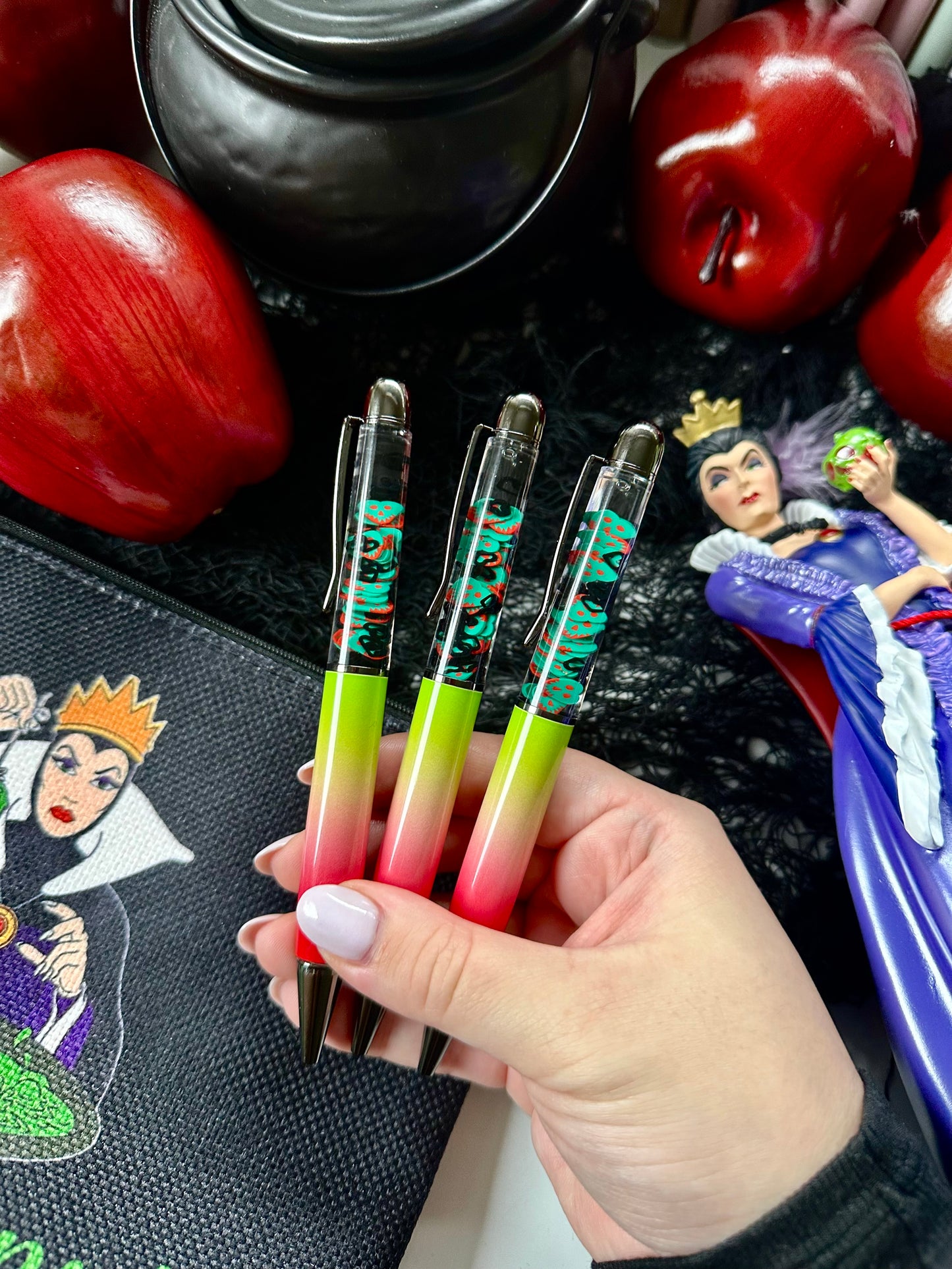 EVIL QUEEN POISON APPLE