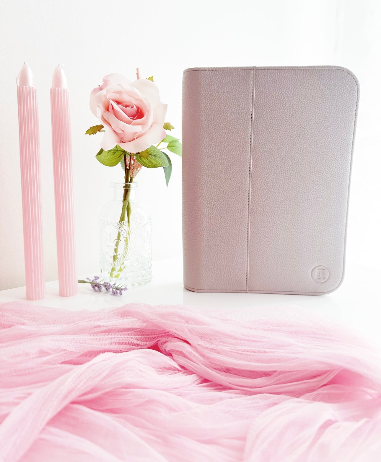 Dove Luxe Pen Case