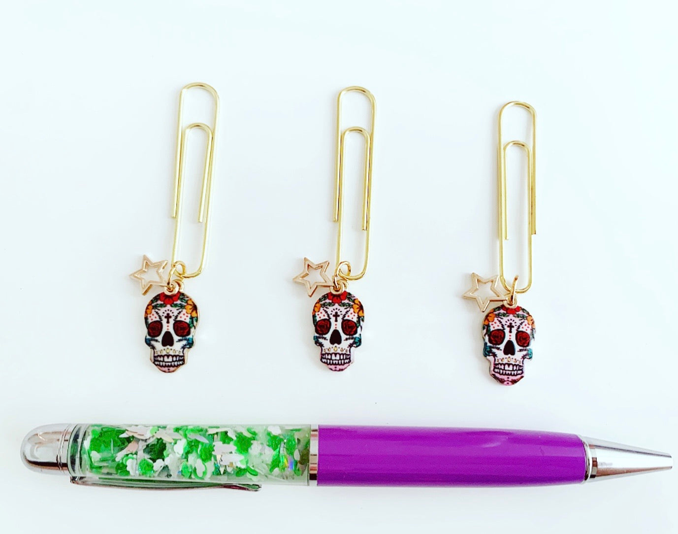 floral skull clip