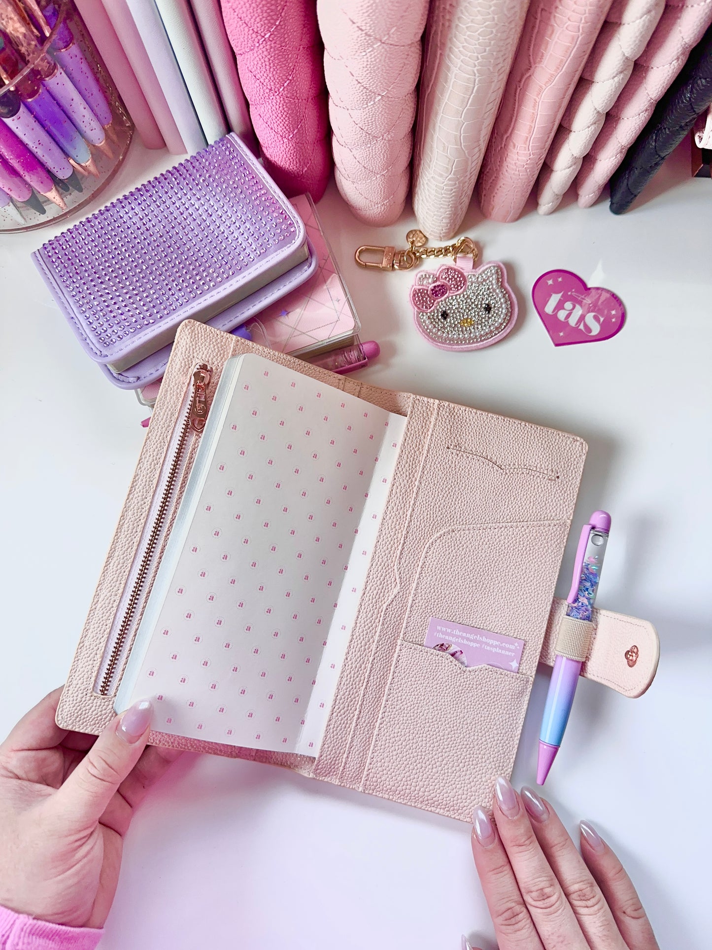 Blushing Pink Quilted Weeks Cover