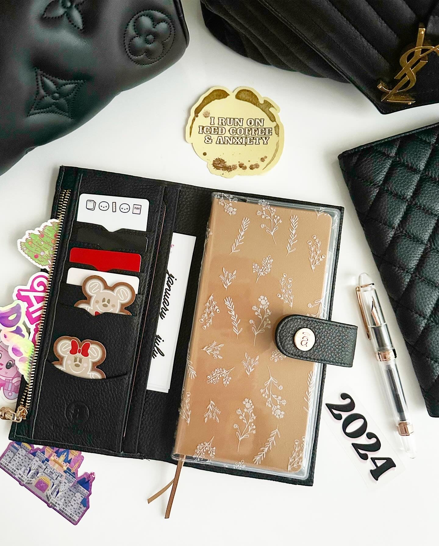 Luxe Quilted Weeks Cover - Black Noir