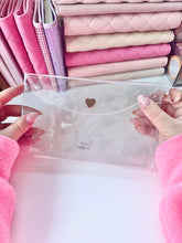 Gelly Envelope Clutch