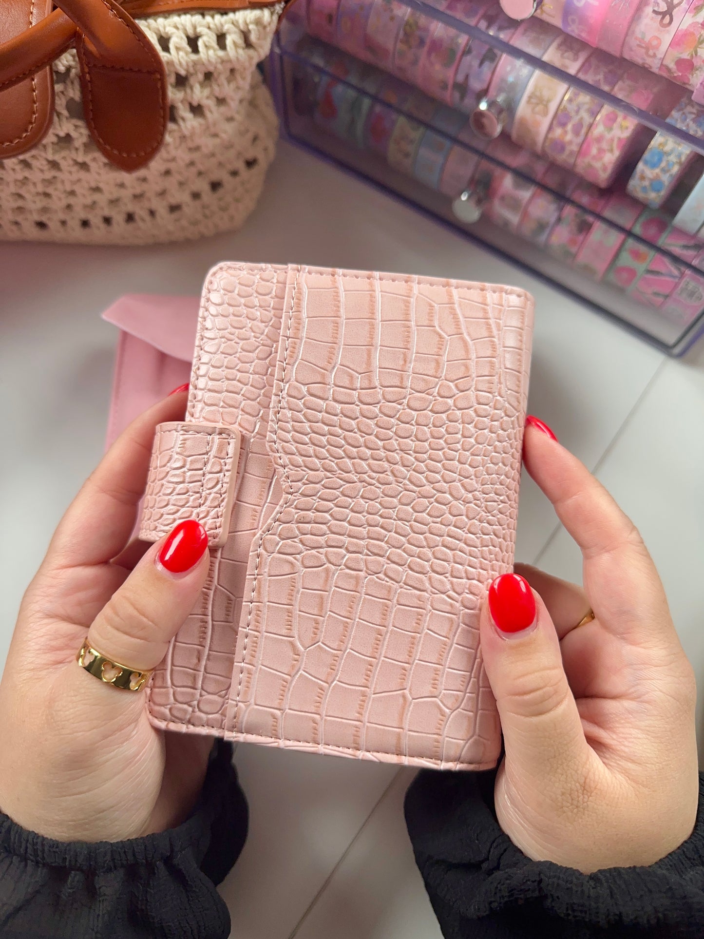 PARIS PINK CROC Passport Planner