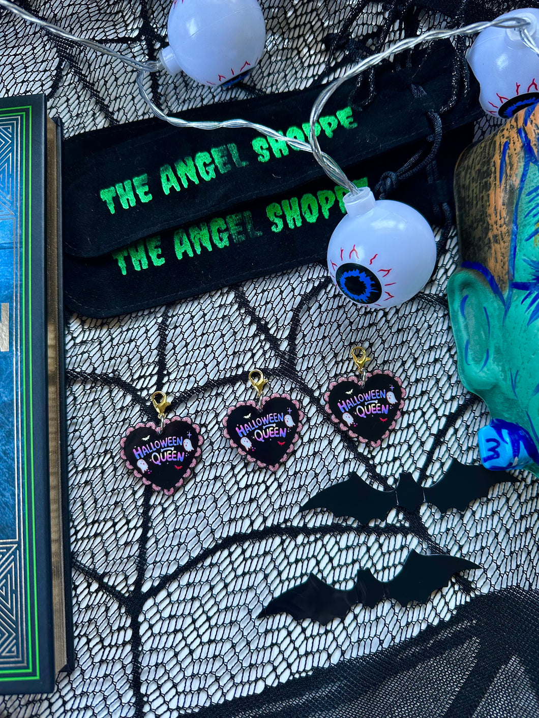* 1 left * Halloween Queen