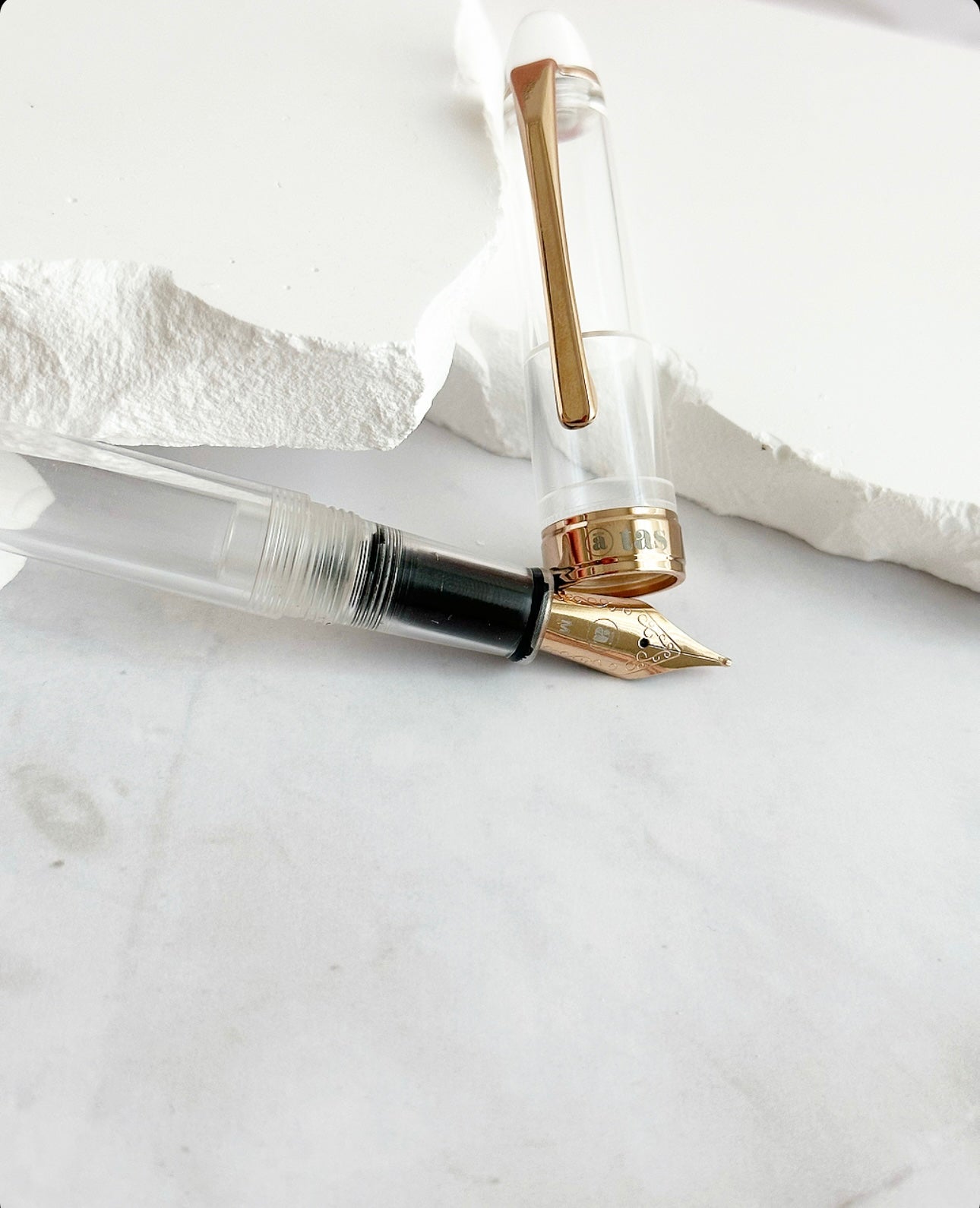 ELITE CRYSTAL Fountain Pen