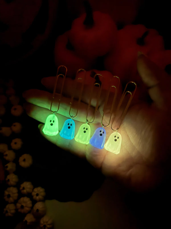 Glow in the dark ghosties