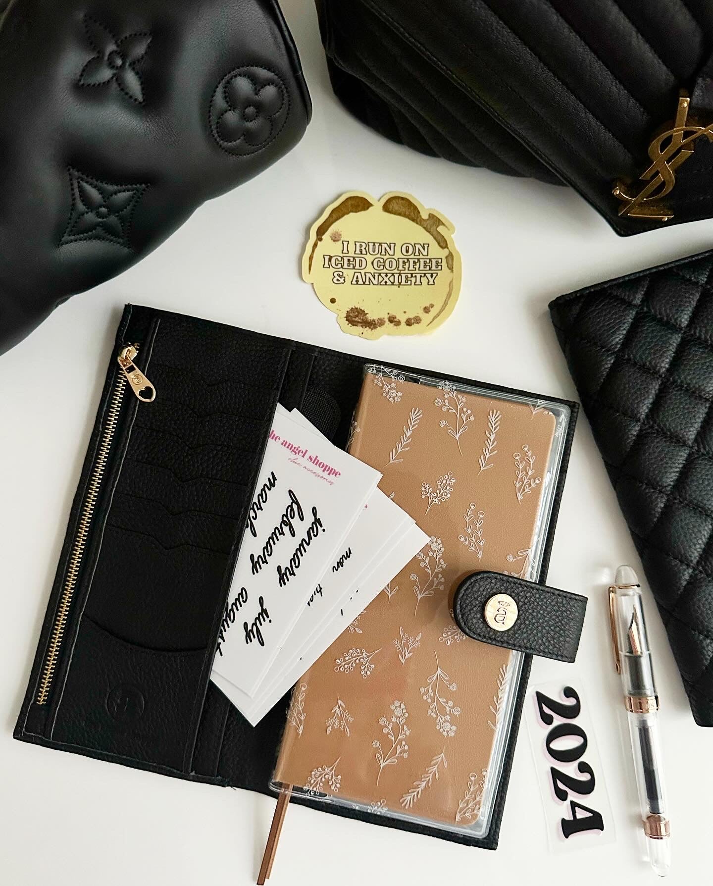 Luxe Quilted Weeks Cover - Black Noir