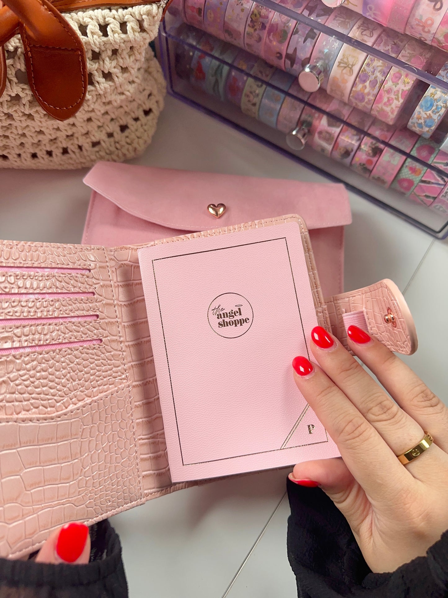 PARIS PINK CROC Passport Planner