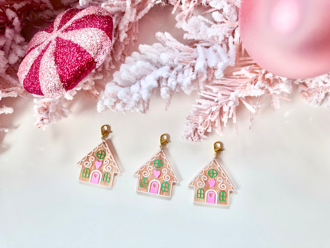 Gingerbread house charm