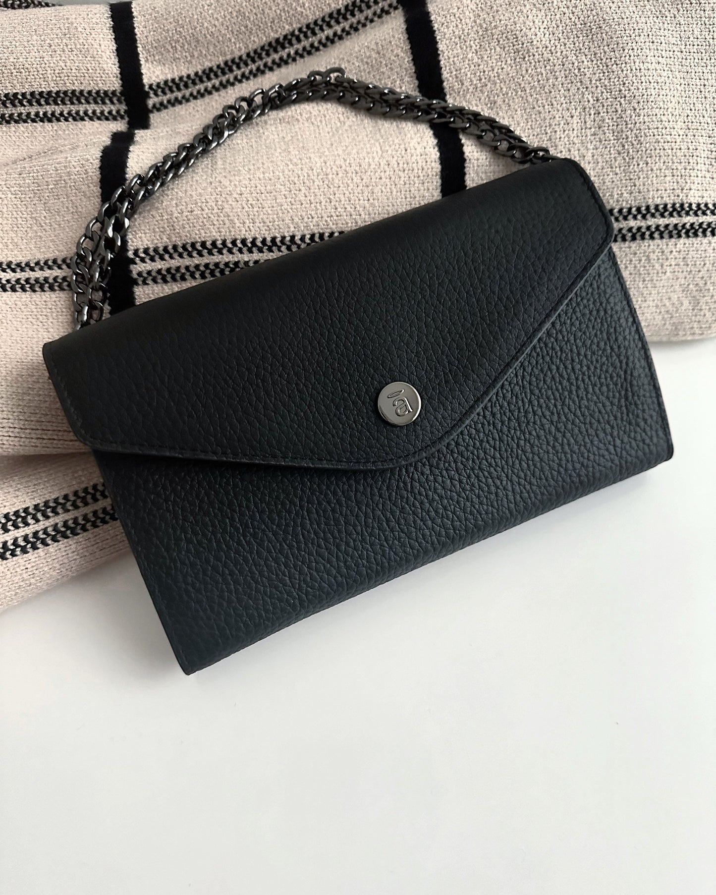 Black Noir Clutch (weeks cover & purse) WITH chain