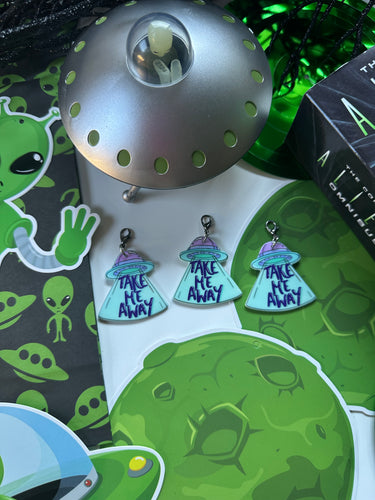 * 9 left * Take Me away Alien charm