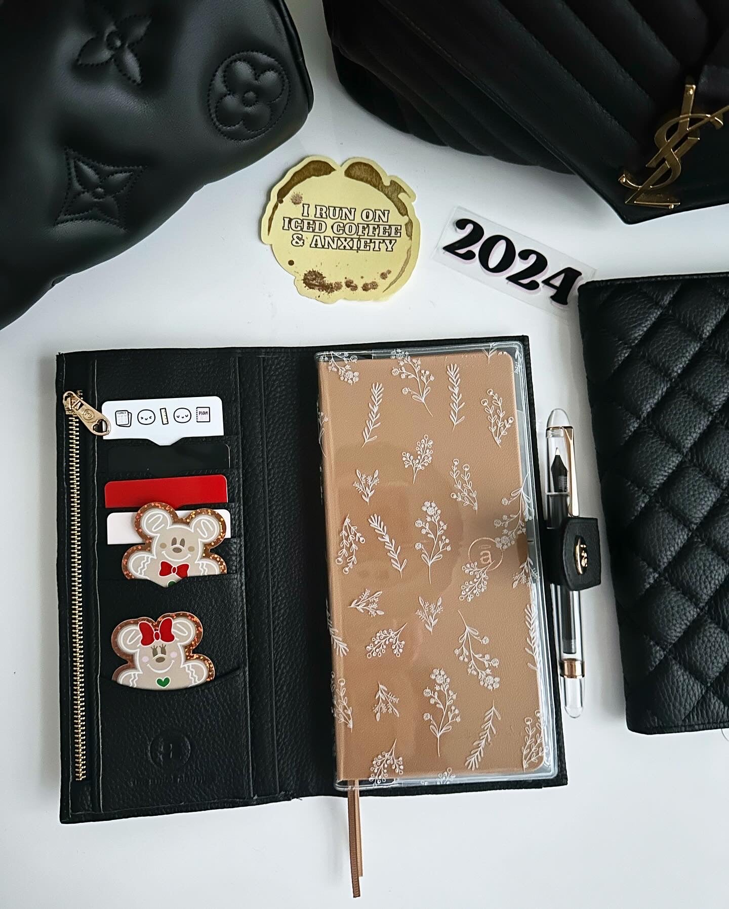 Luxe Quilted Weeks Cover - Black Noir