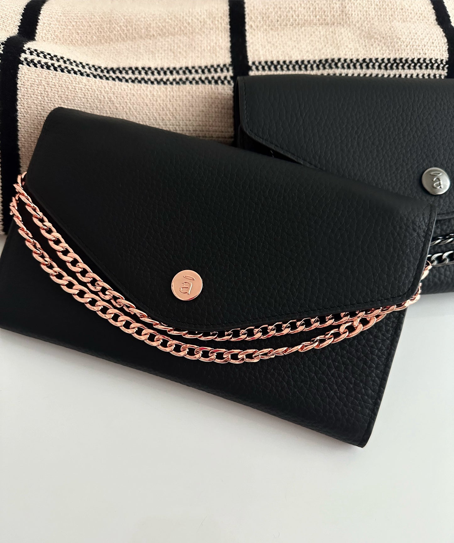 Black Noir Clutch (weeks cover & purse) WITH chain