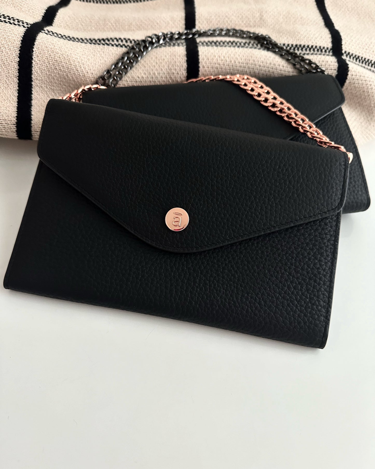 Black Noir Clutch (weeks cover & purse) WITH chain