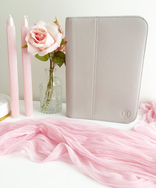 Dove Luxe Pen Case