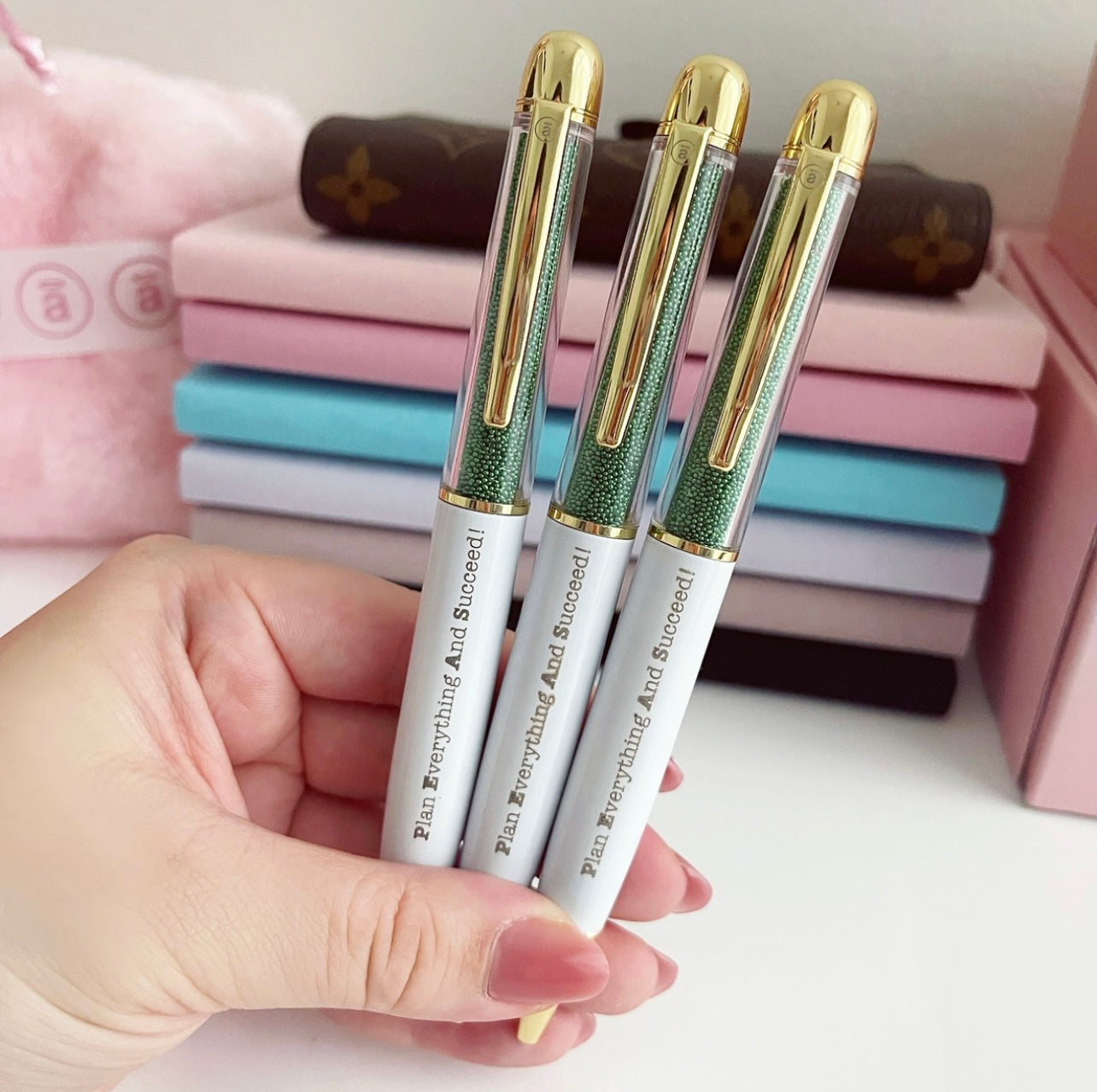 The Queen Pea pen