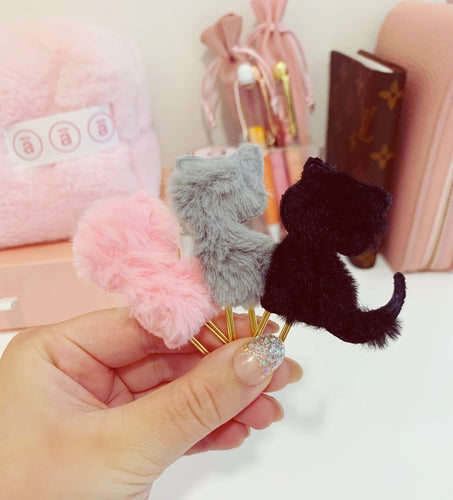 fur kitty clip