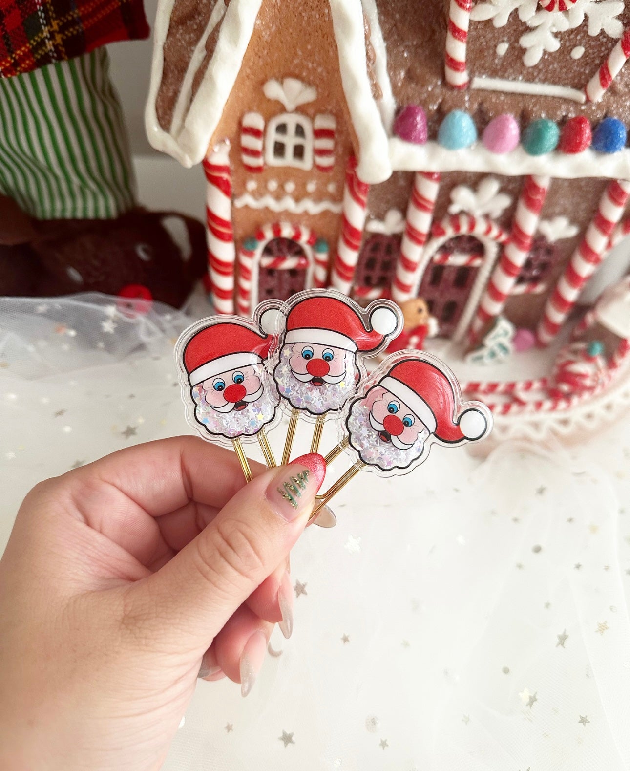 Santa Shaker clip